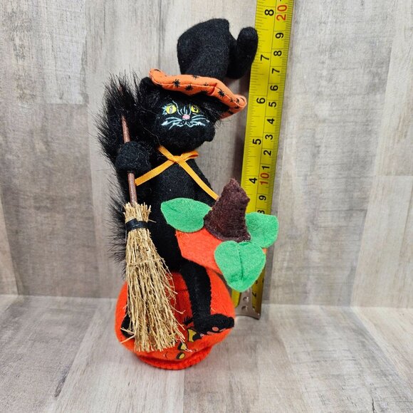 Annalee Black Cat On Pumpkin Halloween 2018 - Picture 6 of 8